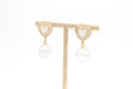 Arete corazon nacar perla