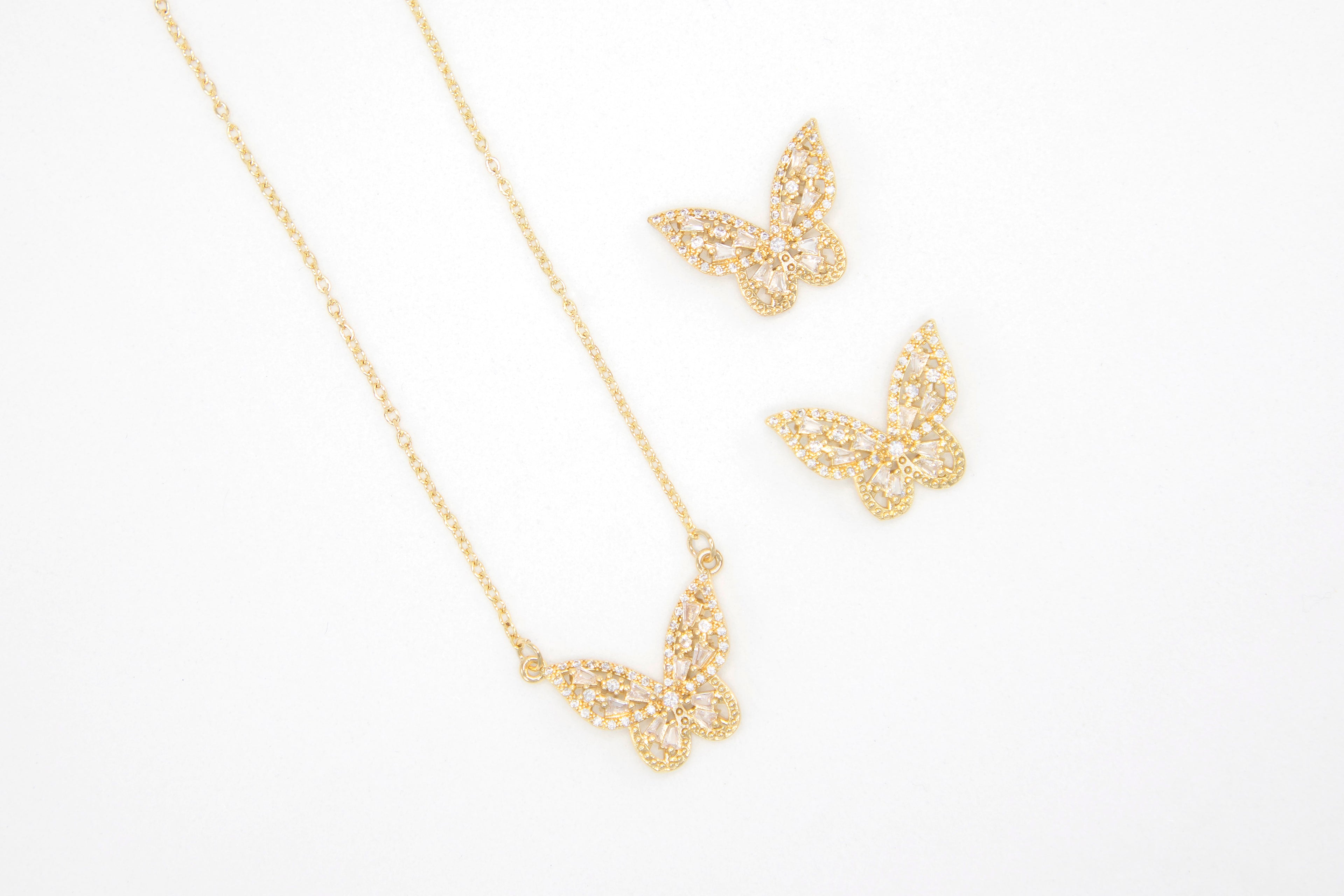 Cadena acero figuritas y aretes mariposas