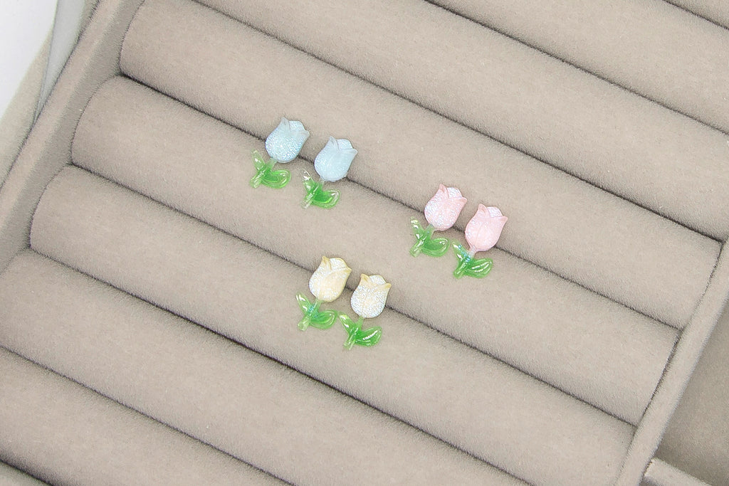 Aretes 3 pares dibujitos tulipanes